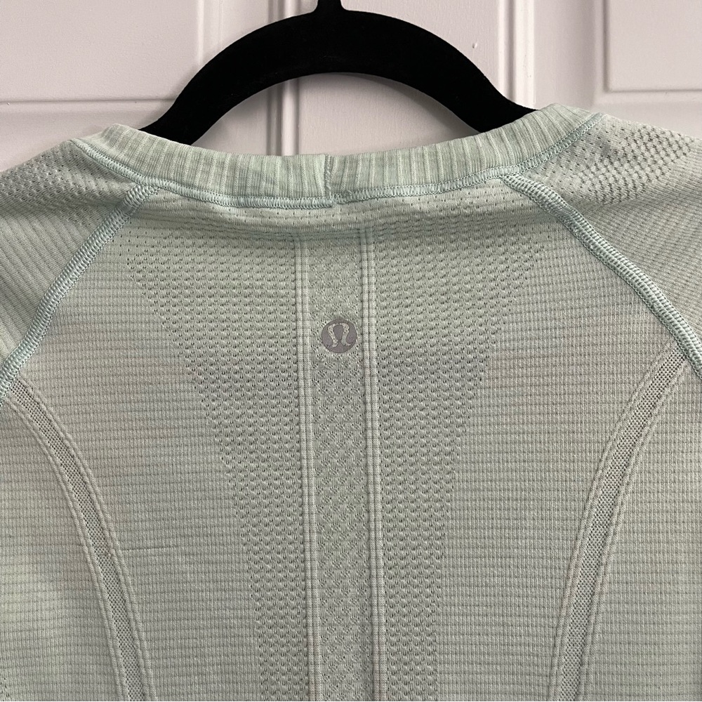 Lululemon Run:Swiftly Tech Shirt Sleeve Mint Movement/black Sz 4 - Picture 7 of 13